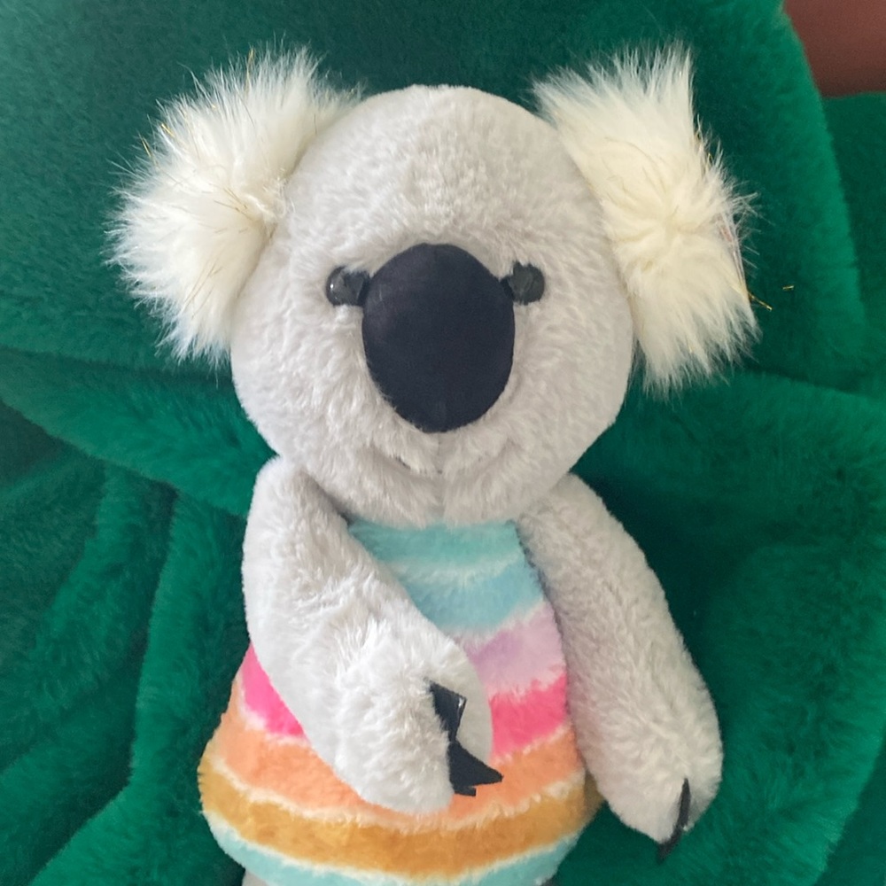 FAO Schwartz Dreamies plush super soft NEW